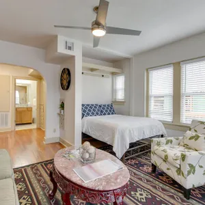 [CLR 15] Bright OKC Midtown Studio - Coolest neighrhood, Apartment, ONE mile ...