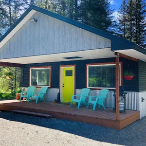 Cozy, modern cabin located in Seward, Alaska!
