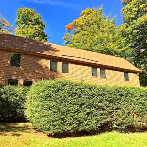 Killington Cabin - Left Unit: Great for families, Cozy, Close to Mountain. Ho...