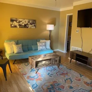 Posh and Practical,1 bedroom condo