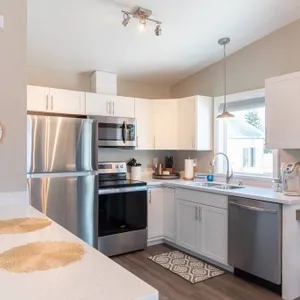Suite 10 Downtown Palmer