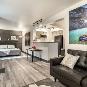 The Nook near Broad Ripple 1BR/1BA Modern Studio NO CLEANING FEE