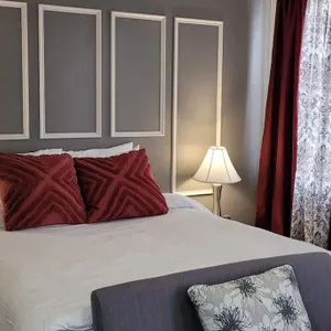 113 · Industrial Chic #113 - Hotel Phillips