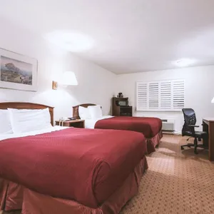 Sky-Palace Inn McCook  - Comfort 2 Queen Bed NS