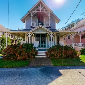 Vintage Victorian with Nantucket Sound Views & AC | Walk 100 Steps to Beach