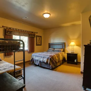Scenic Lodge- Lewis and Clark Resort