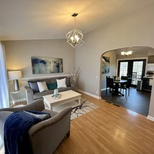 Cozy & Updated Home - Minutes from I-80