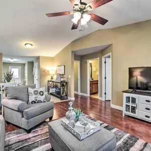 Quaint Family Home Near Downtown Murray & MSU