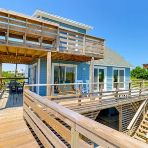 1245 Castle Sween * Oceanfront *