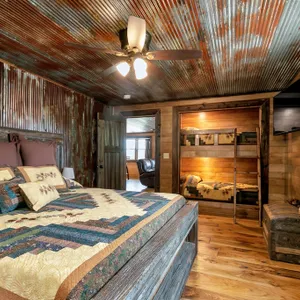 Traveler Suite 2 Bed 2 Bath Apt.