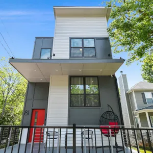 Airbnb.com/p/DesignedByDom - Over 320 Reviews