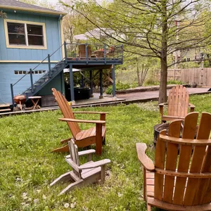 Huge Private Yard w/ hot tub 2 blocks from Beach
