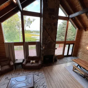 Family friendly lakefront chalet with hot tub and master suite