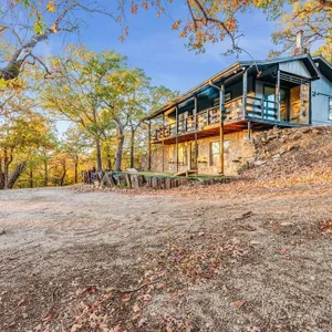 Secluded cabin in the middle of Arbuckle Mountains.