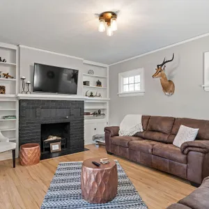 Central Cheyenne Home - 50% off for 30-day bookings!