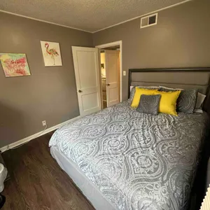 Clean& Cozy!  Perfect for Traveling Worker! 1102