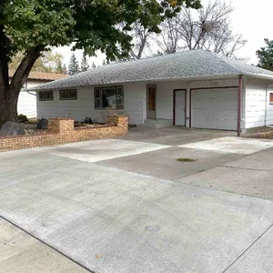 Dakota Home