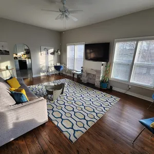 Historically Modern Delano can accommodate upto 6