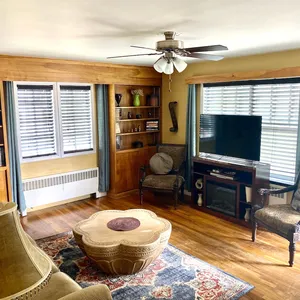 1c Park Suite #3 - 2 Bedroom/1 Bath Apartment