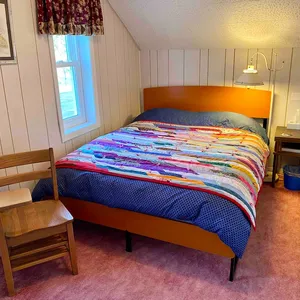 Cozy Room In “Quirky” Home
