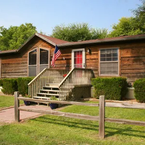 Be Well Bunkhouse