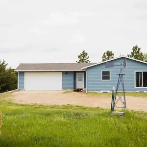 Updated Farmhouse Getaway