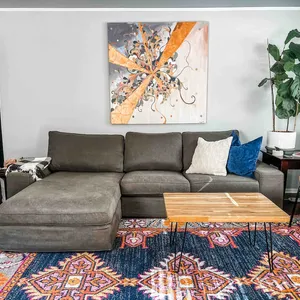 Centrally located cozy cottage, near KU campus