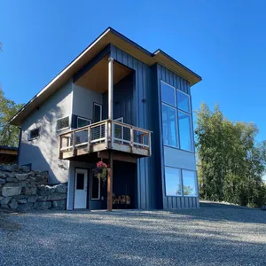 Stunning mountain view, modern, off the grid house