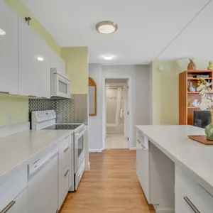 Take a Look at Tower 1 Suite 712-FFP! | Waikiki Banyan Condo | Koko Resorts