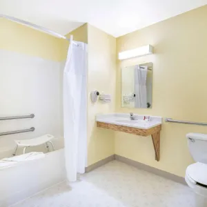 Four Seasons Inn