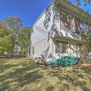 Tahlequah Duplex with Screened-in Porch and Fire Pit!