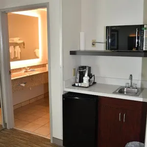 Holiday Inn Express Hotel & Suites Evanston, an IHG Hotel