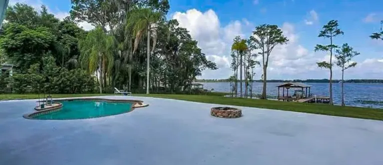 Stunning Lake Front House near Disney & Universal, Orlando