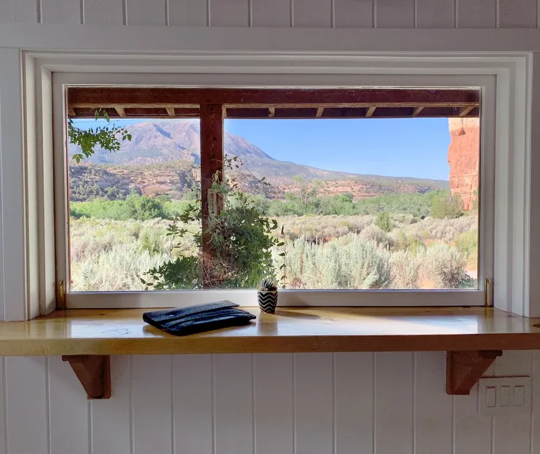 Private Sage Canyon Cliff House near Mesa Verde Cortez, Colorado