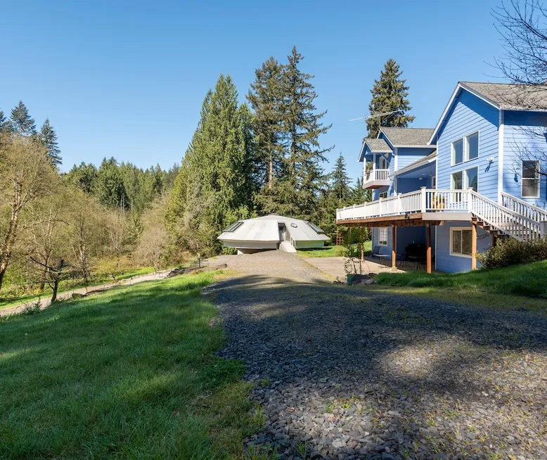 Spaceship Destination! Brush Prairie, Washington Vacation Rentals