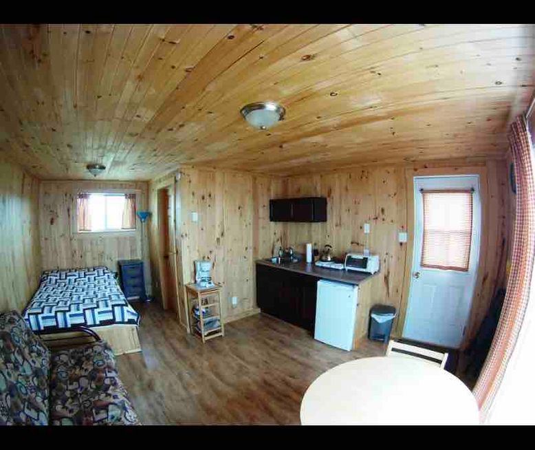 Chalet Studio 9 Pointe Canot, île Lamèque NB. PointeCanot, New