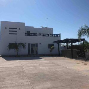 Casa a la orilla de la playa - Camahuiroa, Sonora Vacation Rentals | HiChee