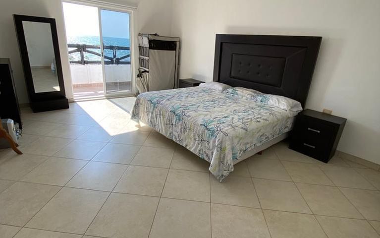 Casa a la orilla de la playa - Camahuiroa, Sonora Vacation Rentals | HiChee