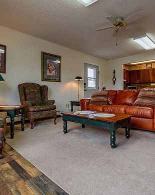 United States Wyoming Cody vacation rental compare prices direct by owner 2364659