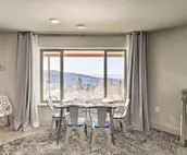 Anchorage Getaway w/ Mtn Views ~ 4 ½ Miles to Zoo!