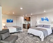 Anchorage Getaway w/ Mtn Views ~ 4 ½ Miles to Zoo!