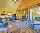 'Honey House Cabin' - A Quiet Countryside Retreat!