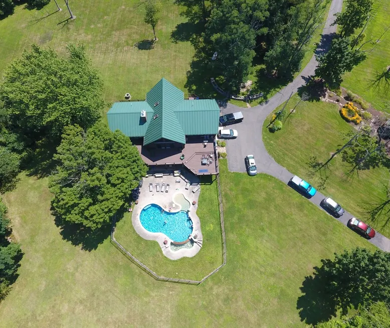 Secluded Lake front log cabin home in Chautauqua County Westfield