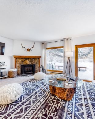 United States Wyoming Jackson vacation rental compare prices direct by owner 20259533