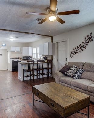United States Indiana Evansville vacation rental compare prices direct by owner 23644552