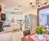 Charming Country Cottage: 5 Mi to Downtown Tulsa!