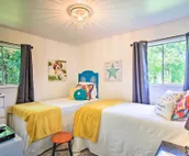 Charming Country Cottage: 5 Mi to Downtown Tulsa!