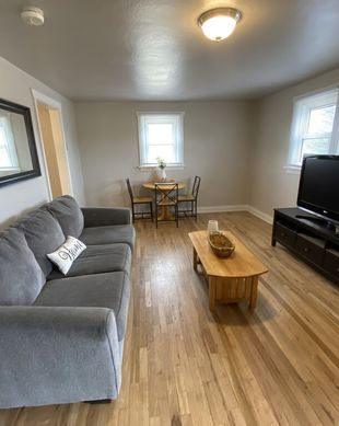 United States Wyoming Cheyenne vacation rental compare prices direct by owner 11635746