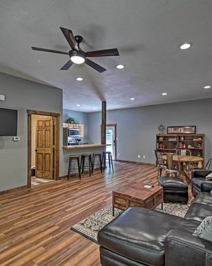 United States Indiana Bloomington vacation rental compare prices direct by owner 6659142
