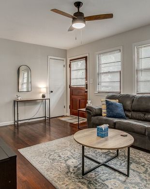 United States Missouri Independence vacation rental compare prices direct by owner 22660284